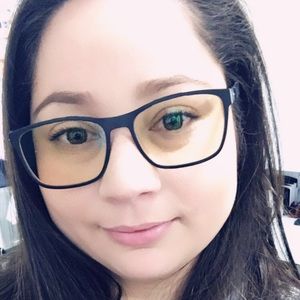 Meet your Posher, Tabitha